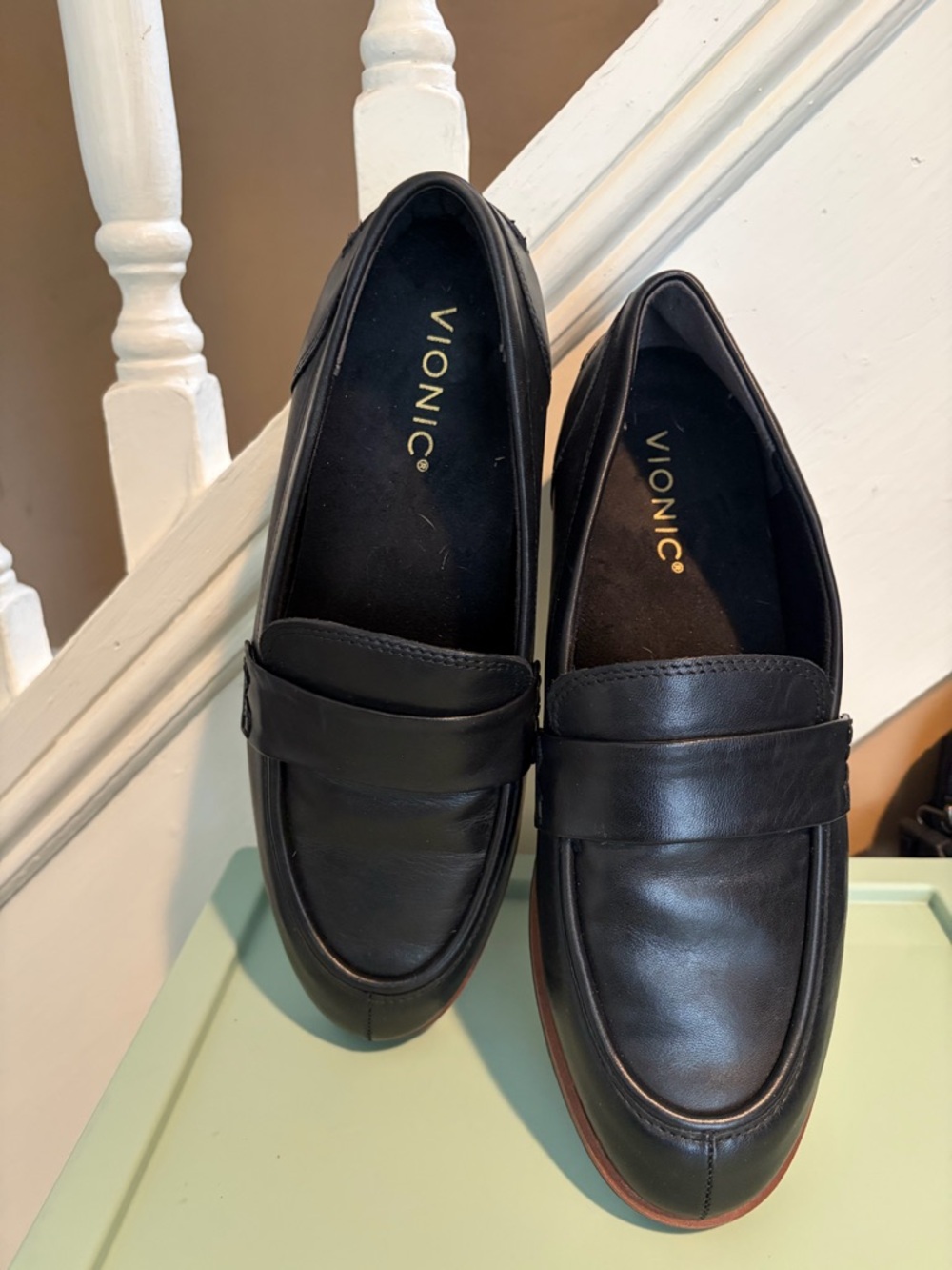Vionic women’s Wide Black Leather Slip-On Loafers